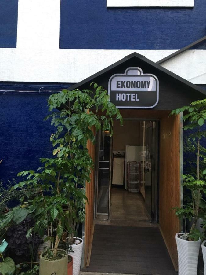 Ekonomy Hotel Мокпхо Екстер'єр фото